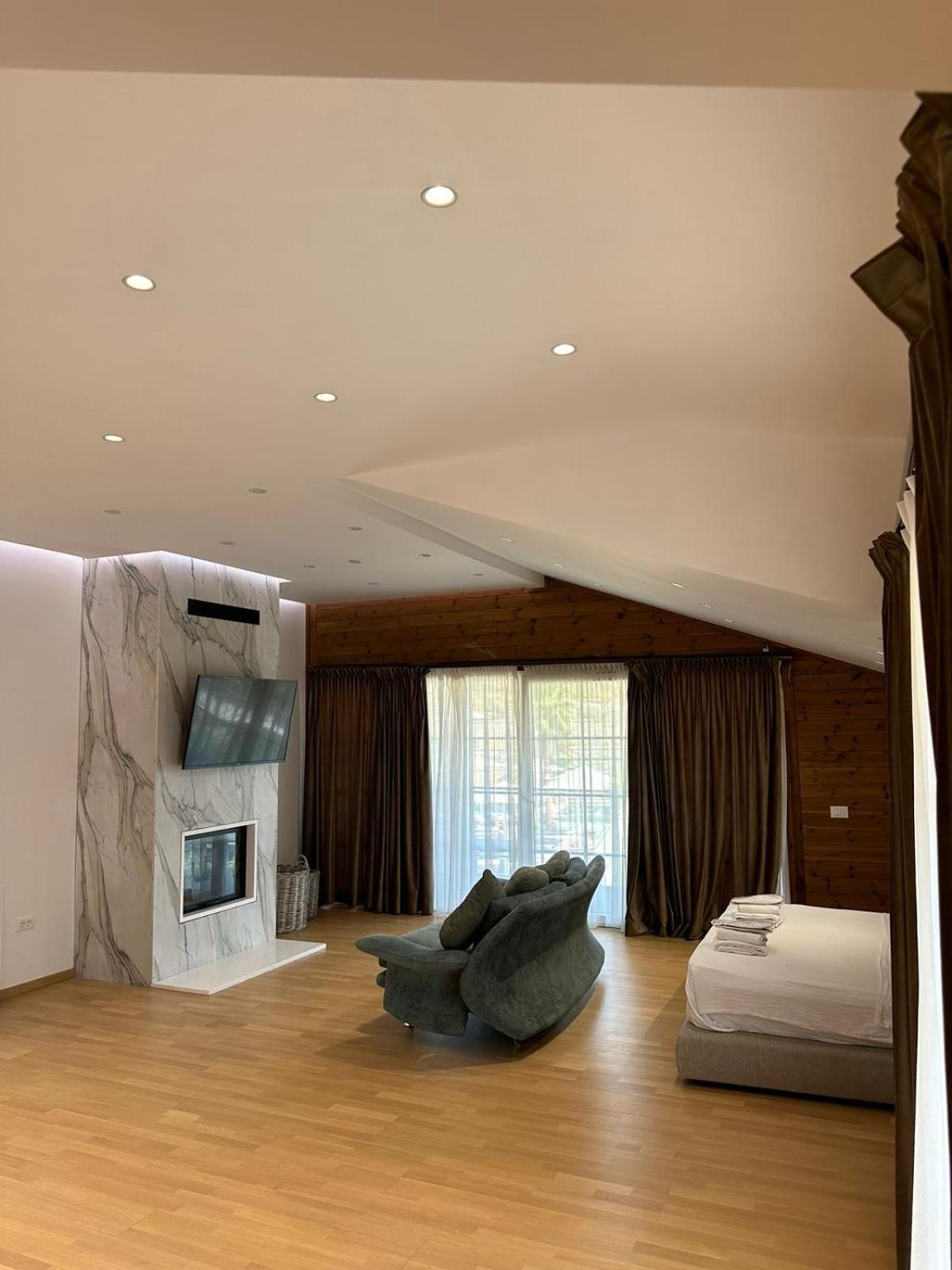 Bianca Hotel & Villa Priska e Madhe Екстериор снимка